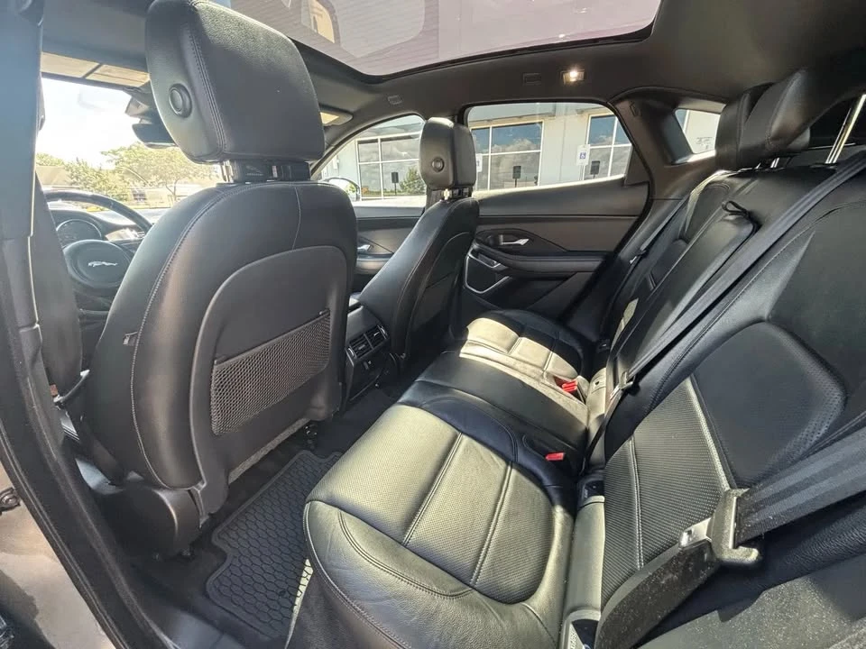 2020 Jaguar E-Pace - Image 11 of 17