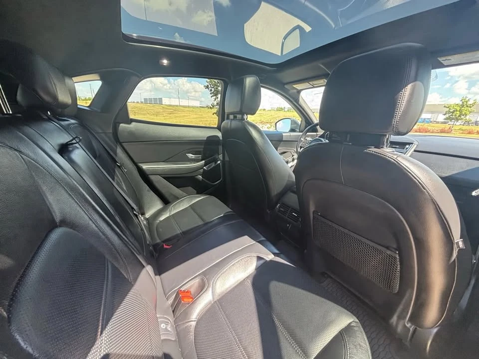 2020 Jaguar E-Pace - Image 9 of 17