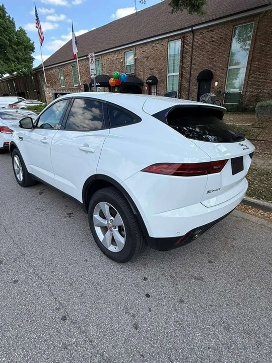 2020 Jaguar E-Pace - Image 7 of 10