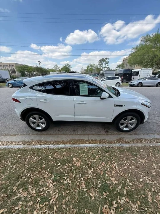2020 Jaguar E-Pace - Image 4 of 10