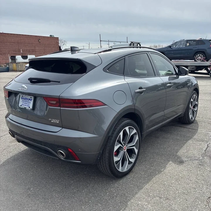 2020 Jaguar E-Pace - Image 14 of 17