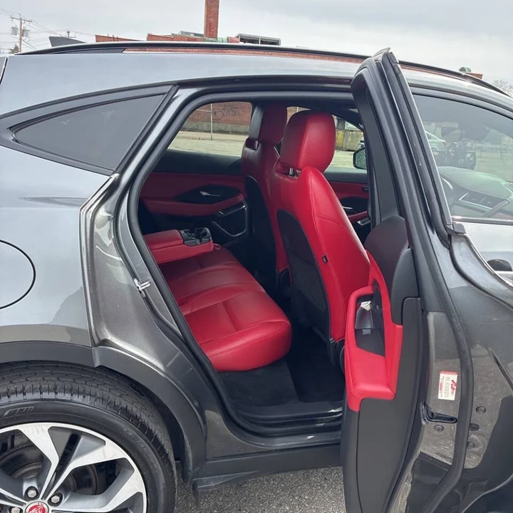 2020 Jaguar E-Pace - Image 11 of 17