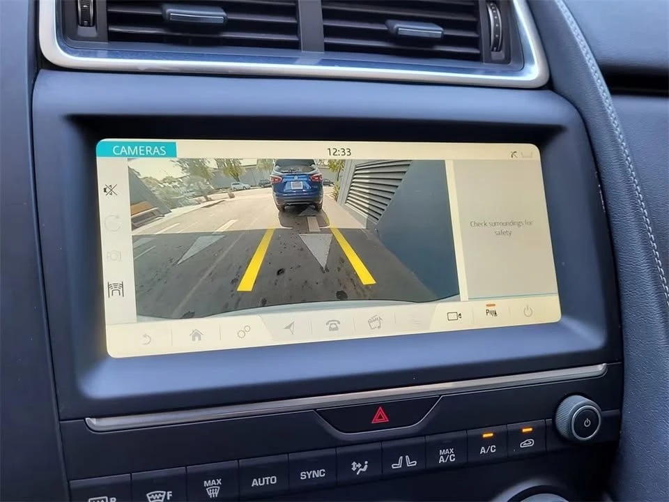 2020 Jaguar E-Pace - Image 7 of 12