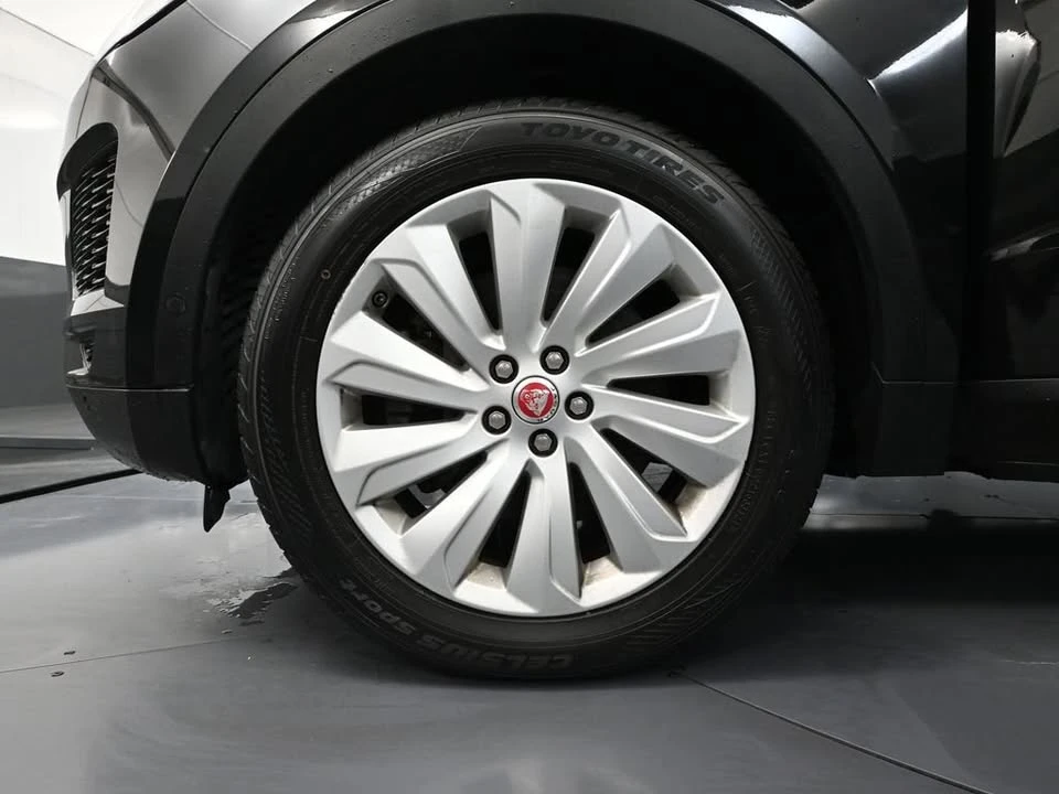 2020 Jaguar E-Pace - Image 17 of 20