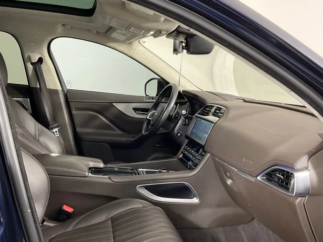2020 Jaguar F-Pace - Image 15 of 20