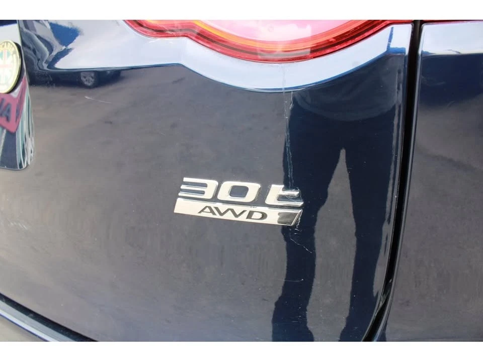 2020 Jaguar F-Pace - Image 17 of 20