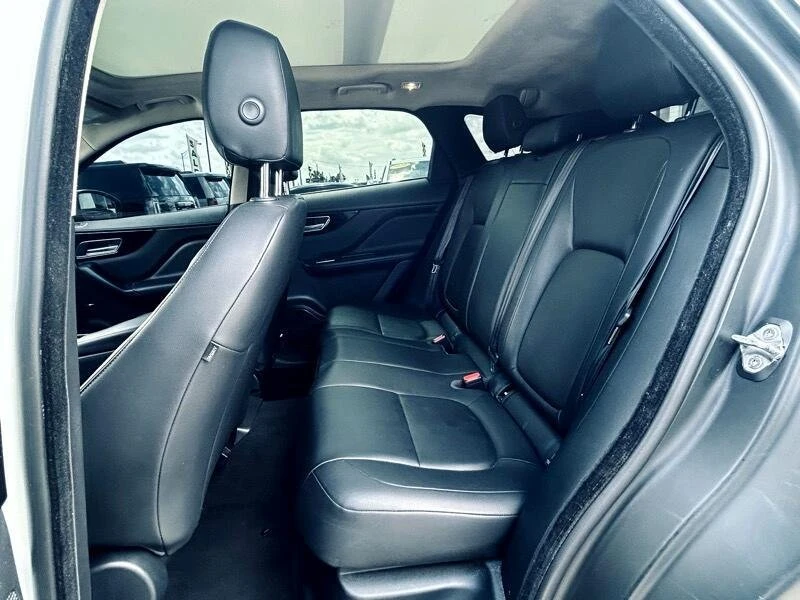 2020 Jaguar F-Pace - Image 11 of 20