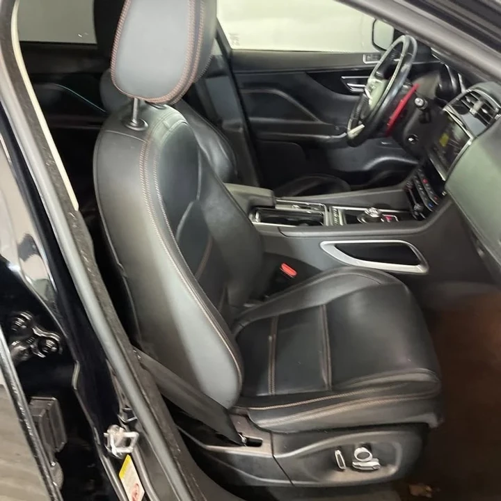 2020 Jaguar F-Pace - Image 9 of 19