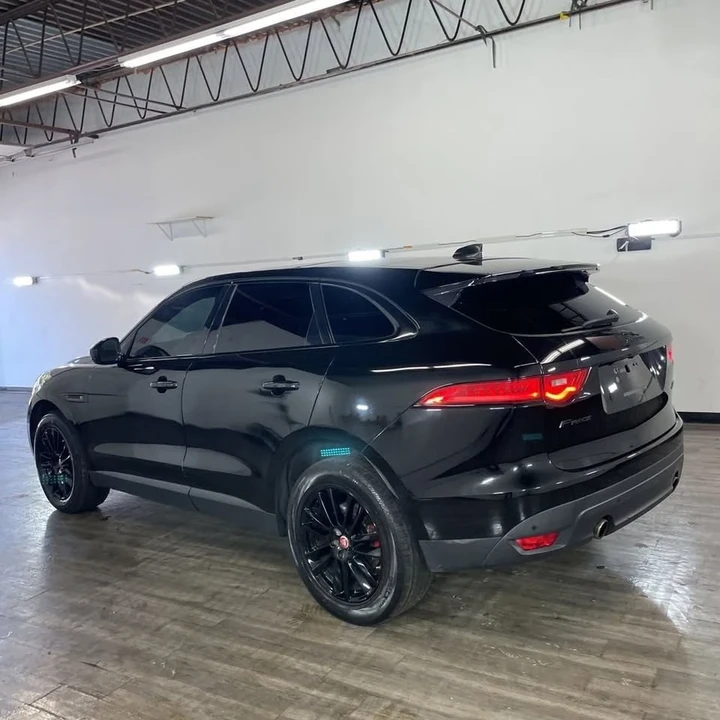 2020 Jaguar F-Pace - Image 5 of 19