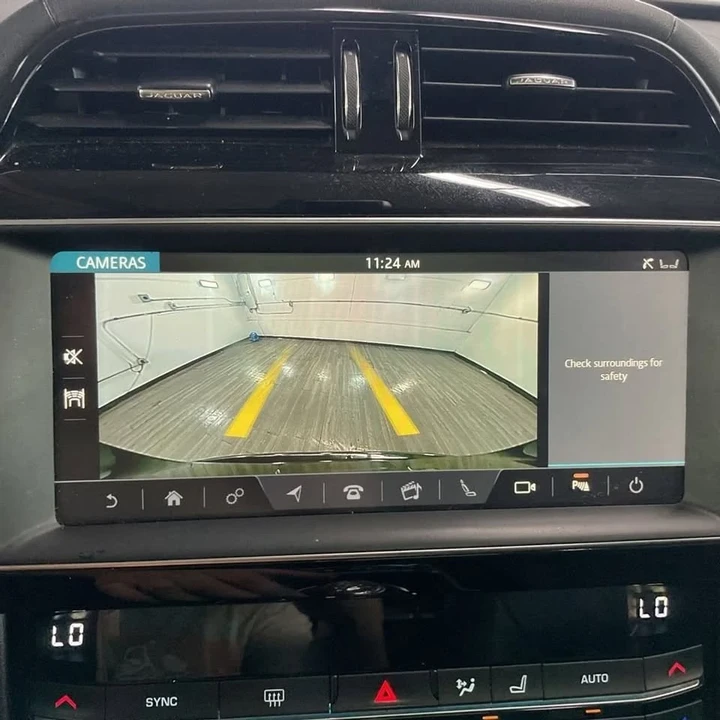 2020 Jaguar F-Pace - Image 15 of 19