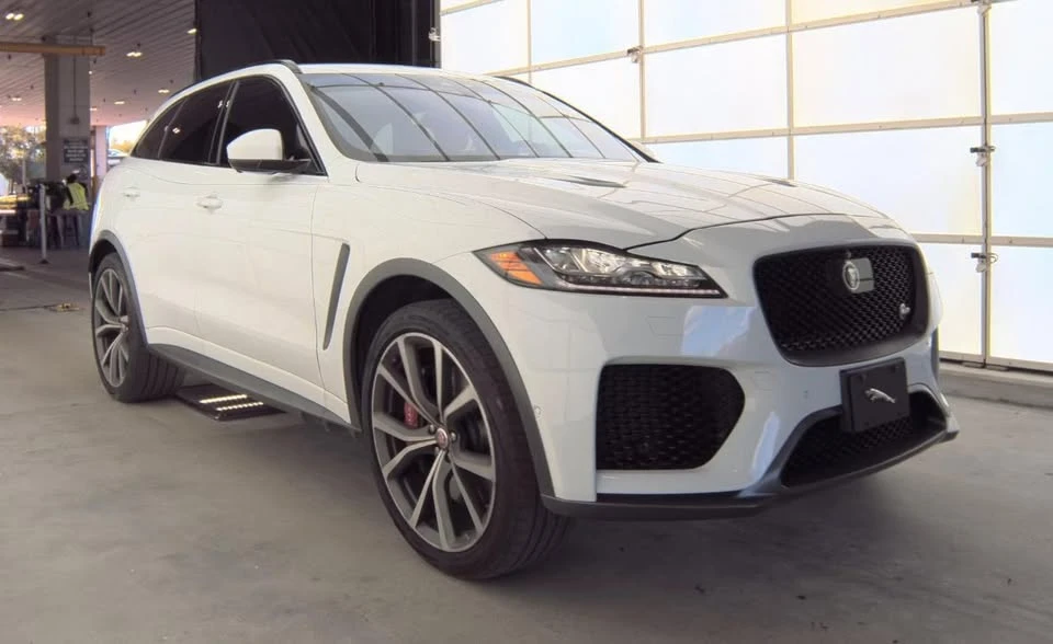 2020 Jaguar F-Pace - Image 2 of 8