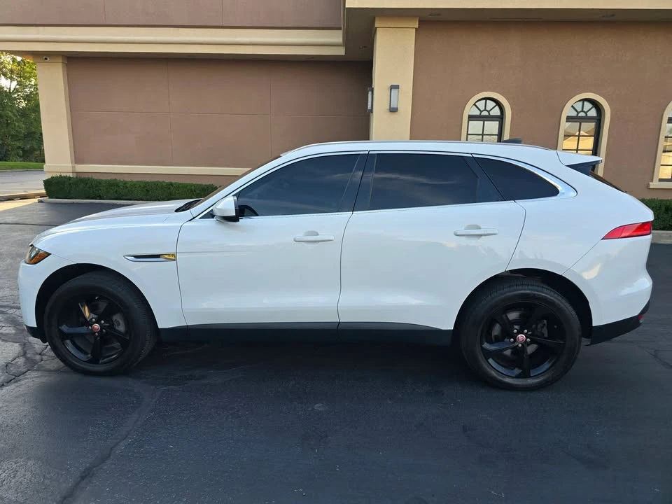 2020 Jaguar F-Pace - Image 10 of 20