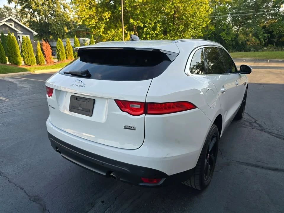 2020 Jaguar F-Pace - Image 18 of 20