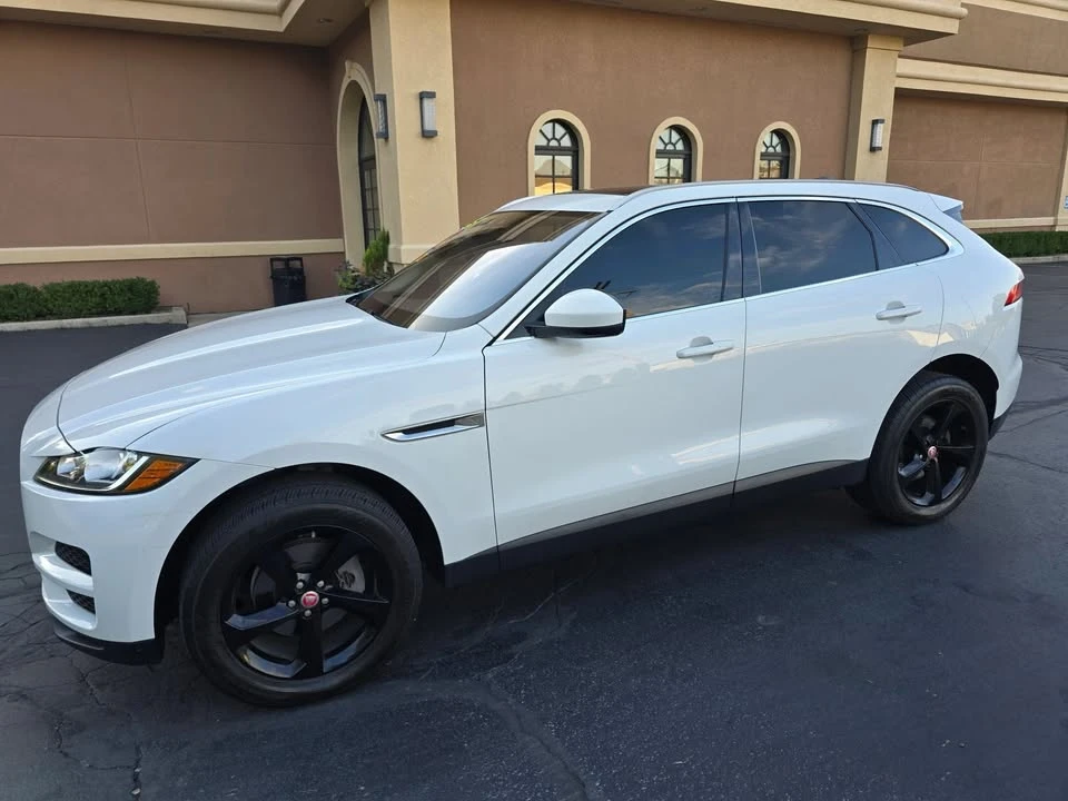 2020 Jaguar F-Pace - Image 4 of 20