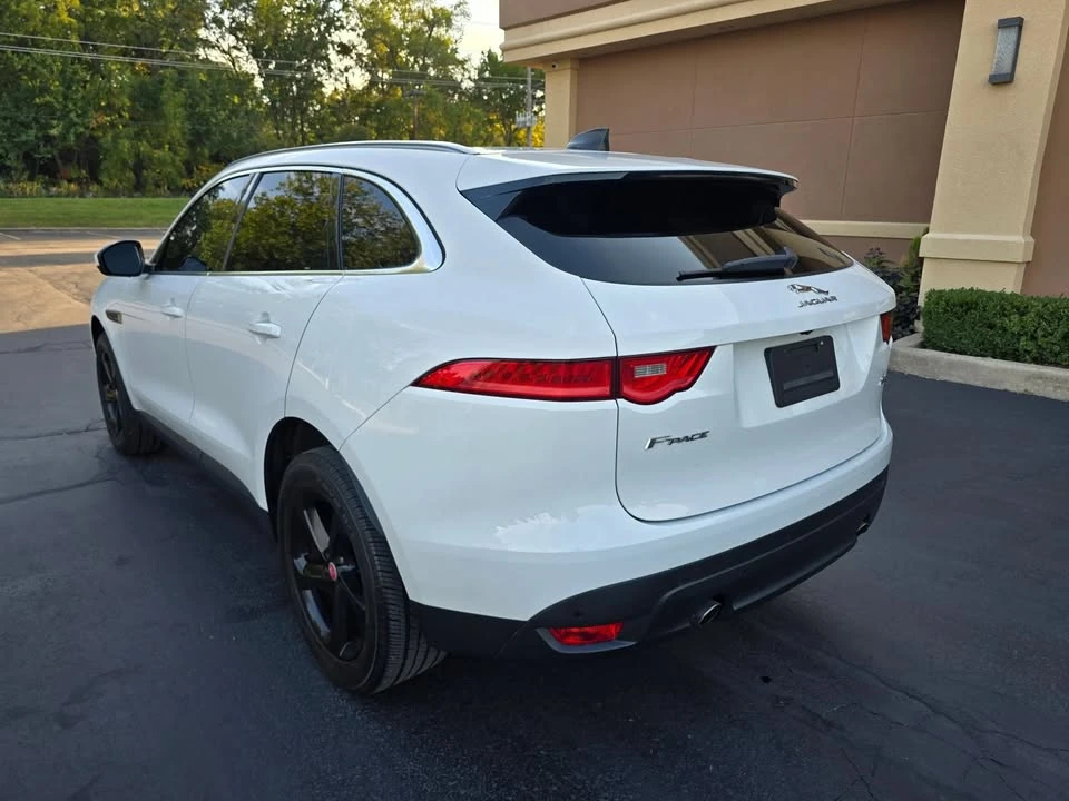 2020 Jaguar F-Pace - Image 13 of 20