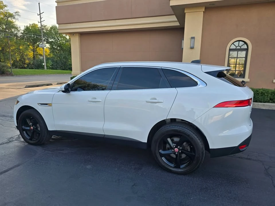 2020 Jaguar F-Pace - Image 11 of 20