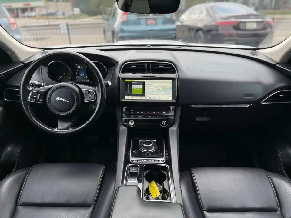 2020 Jaguar F-Pace - Image 17 of 20