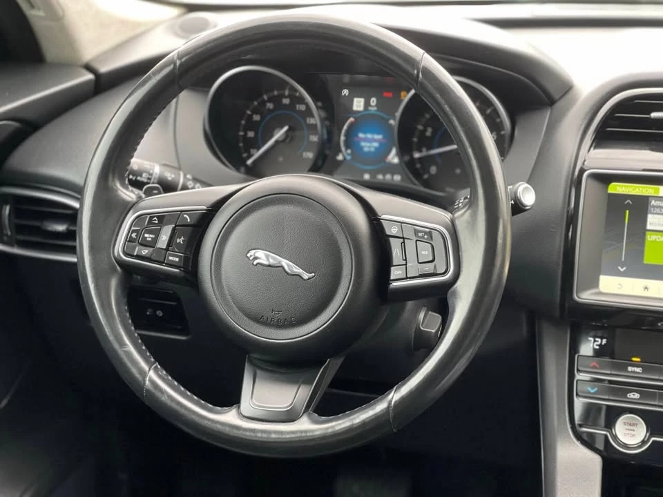 2020 Jaguar F-Pace - Image 18 of 20