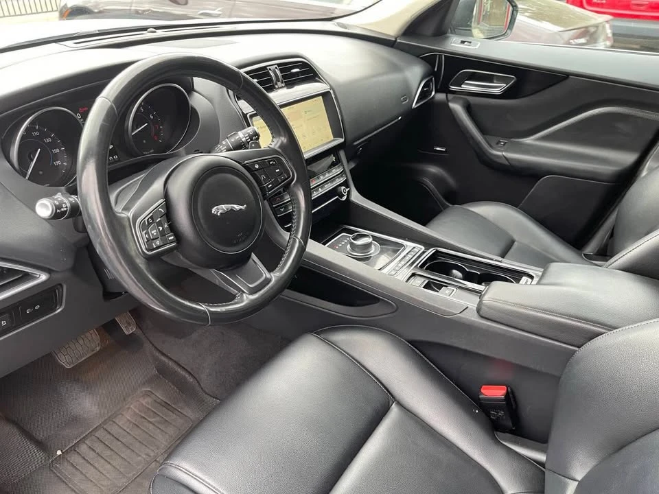 2020 Jaguar F-Pace - Image 13 of 20