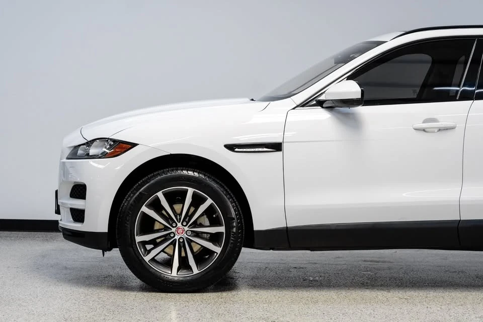2020 Jaguar F-Pace - Image 12 of 19