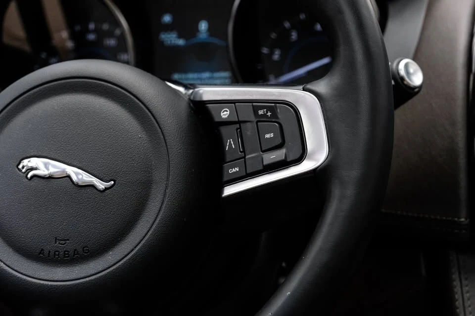 2020 Jaguar F-Pace - Image 19 of 19