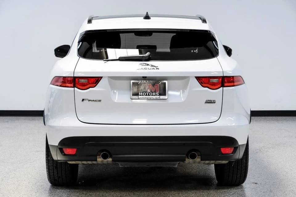 2020 Jaguar F-Pace - Image 9 of 19
