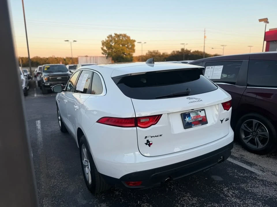 2020 Jaguar F-Pace - Image 6 of 15