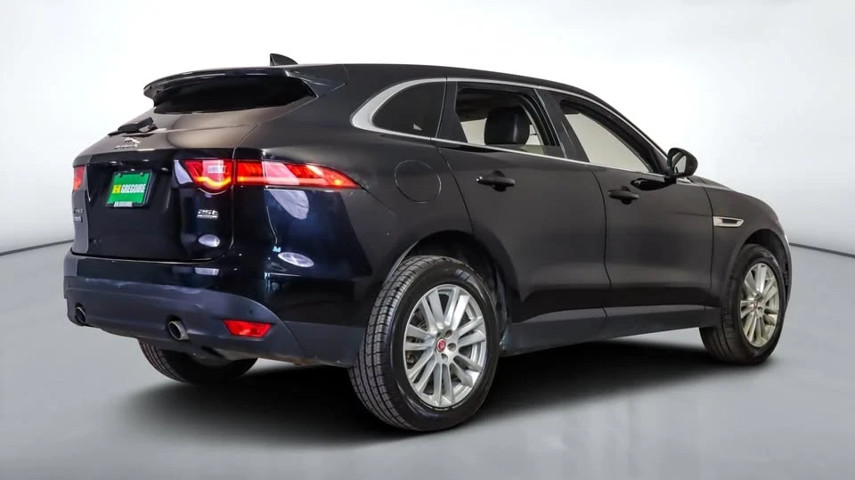 2020 Jaguar F-Pace - Image 7 of 20