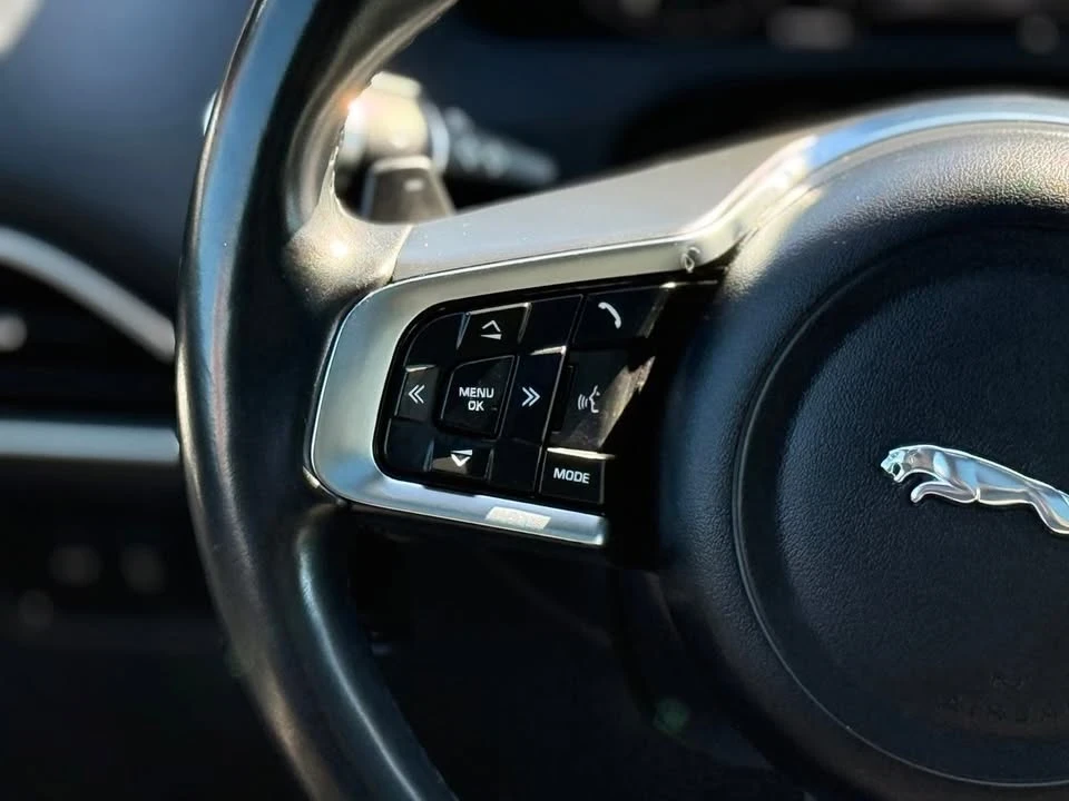 2020 Jaguar F-Pace - Image 19 of 20