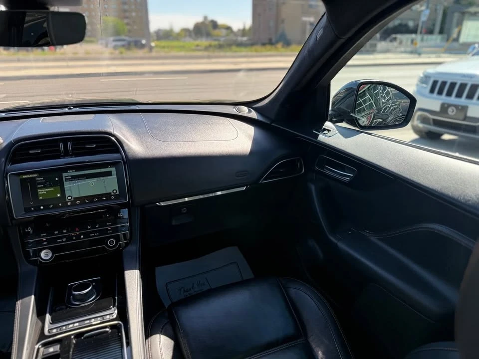 2020 Jaguar F-Pace - Image 16 of 20