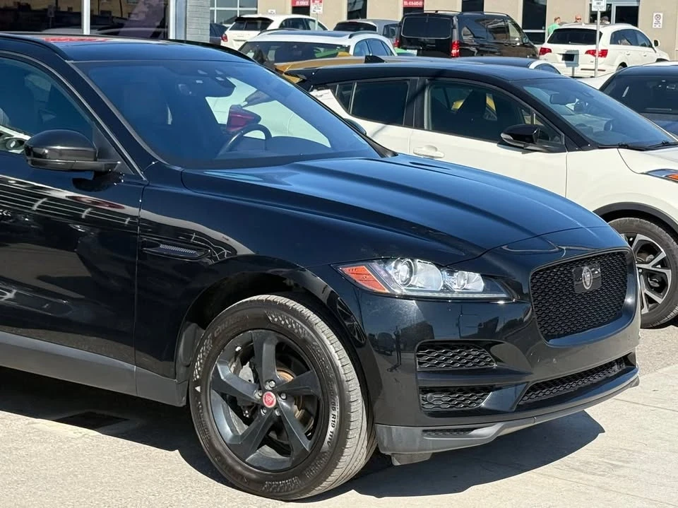 2020 Jaguar F-Pace - Image 9 of 20
