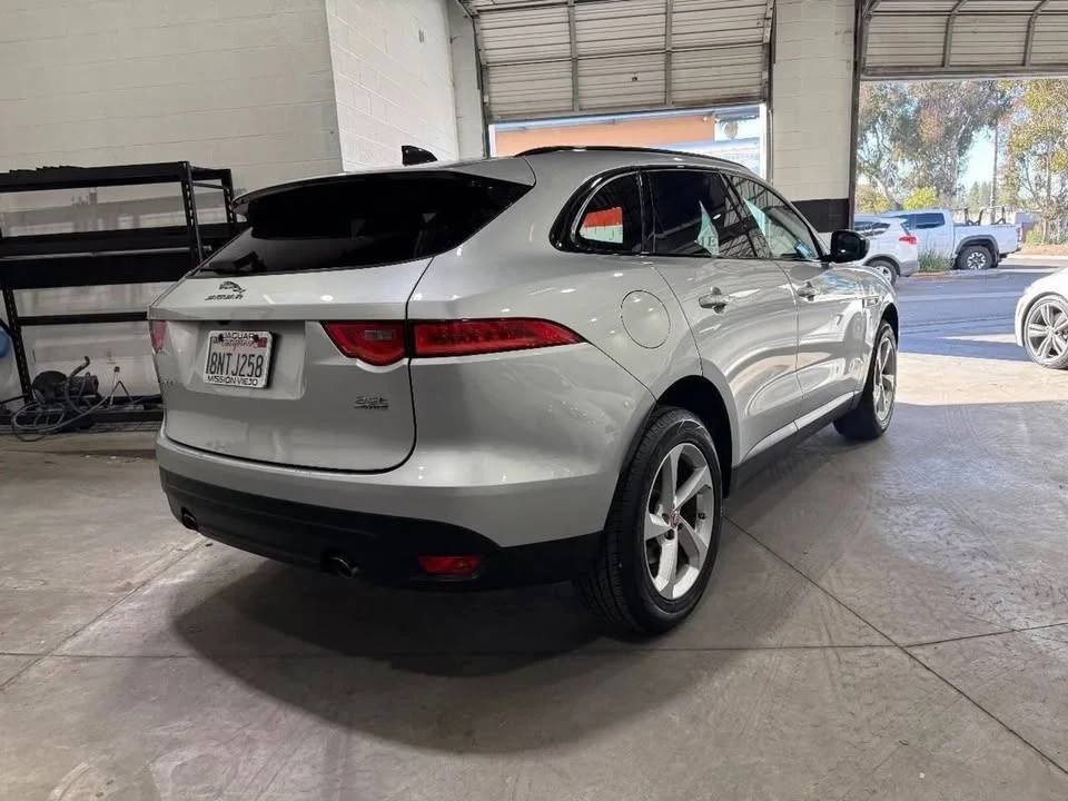 2020 Jaguar F-Pace - Image 6 of 19