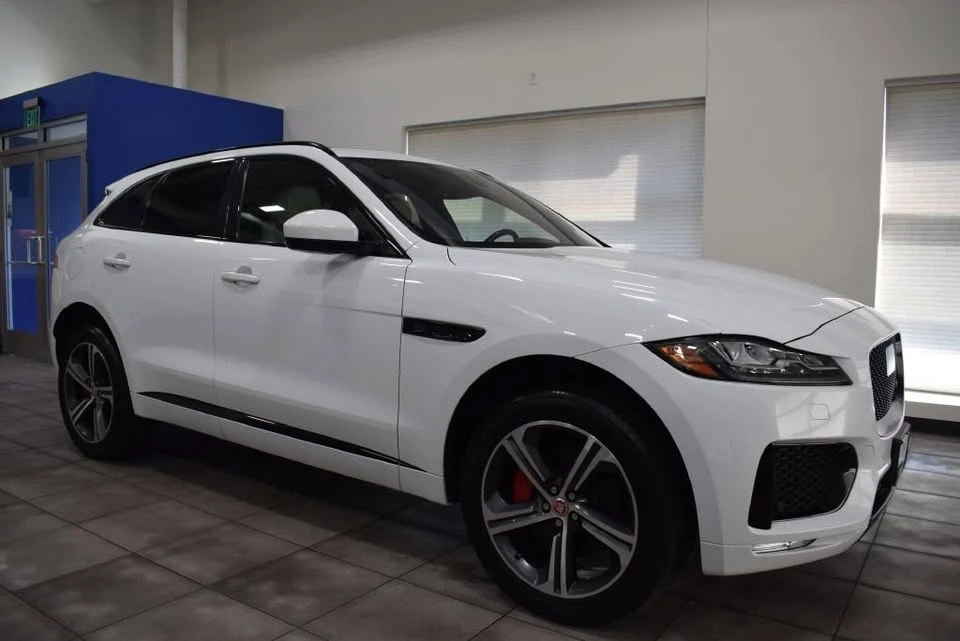 2020 Jaguar F-Pace - Image 5 of 20