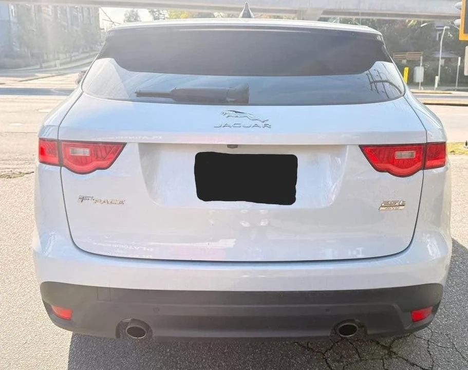 2020 Jaguar F-Pace - Image 5 of 13