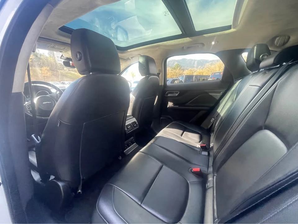 2020 Jaguar F-Pace - Image 12 of 13