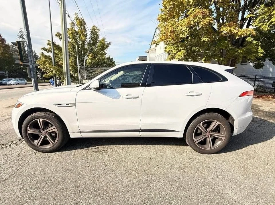 2020 Jaguar F-Pace - Image 4 of 13