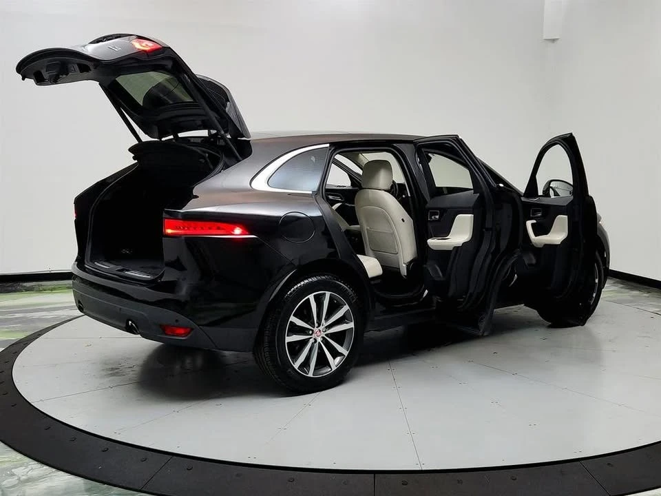 2020 Jaguar F-Pace - Image 11 of 20