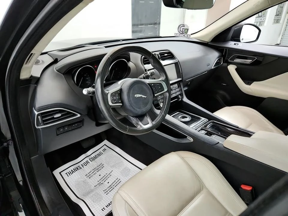 2020 Jaguar F-Pace - Image 13 of 20