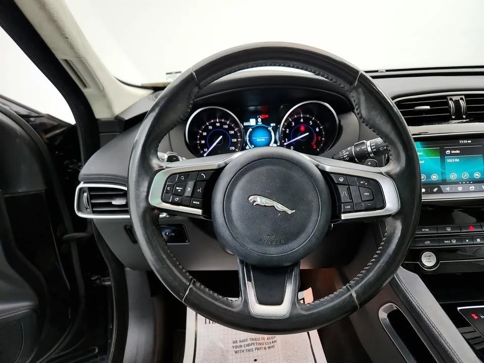 2020 Jaguar F-Pace - Image 18 of 20