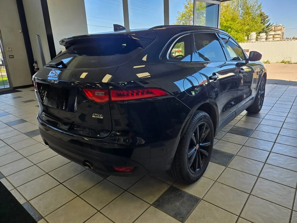 2020 Jaguar F-Pace - Image 5 of 18