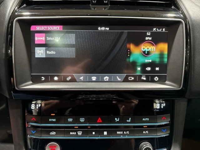 2020 Jaguar F-Pace - Image 16 of 19