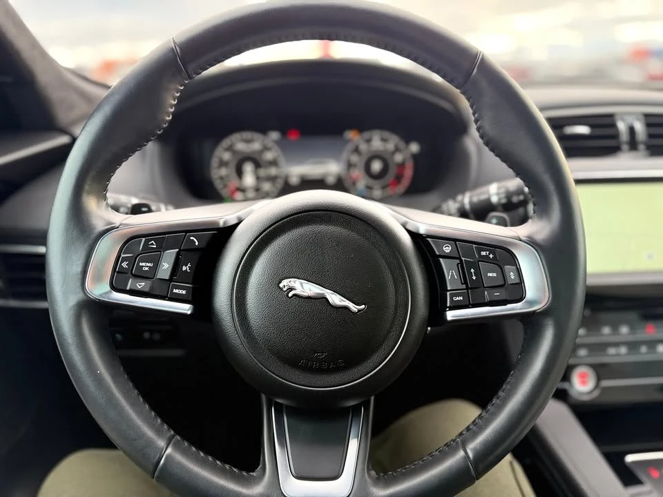 2020 Jaguar F-Pace - Image 17 of 17