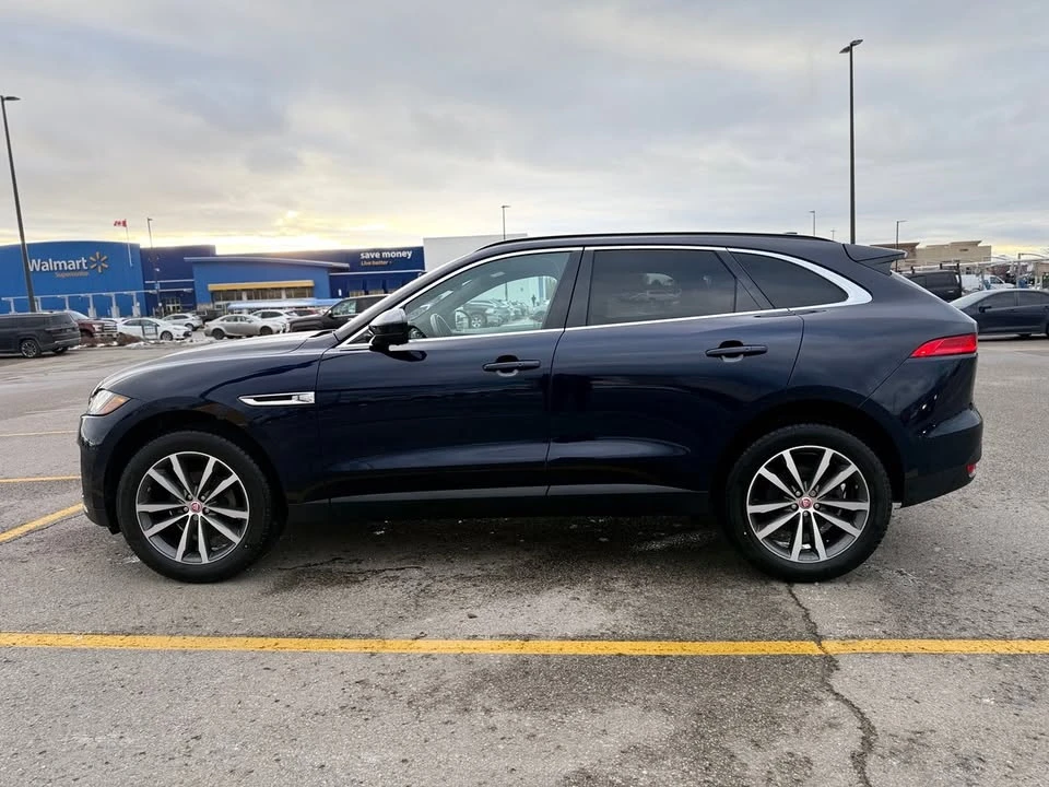 2020 Jaguar F-Pace - Image 7 of 17