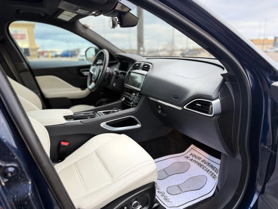 2020 Jaguar F-Pace - Image 12 of 17