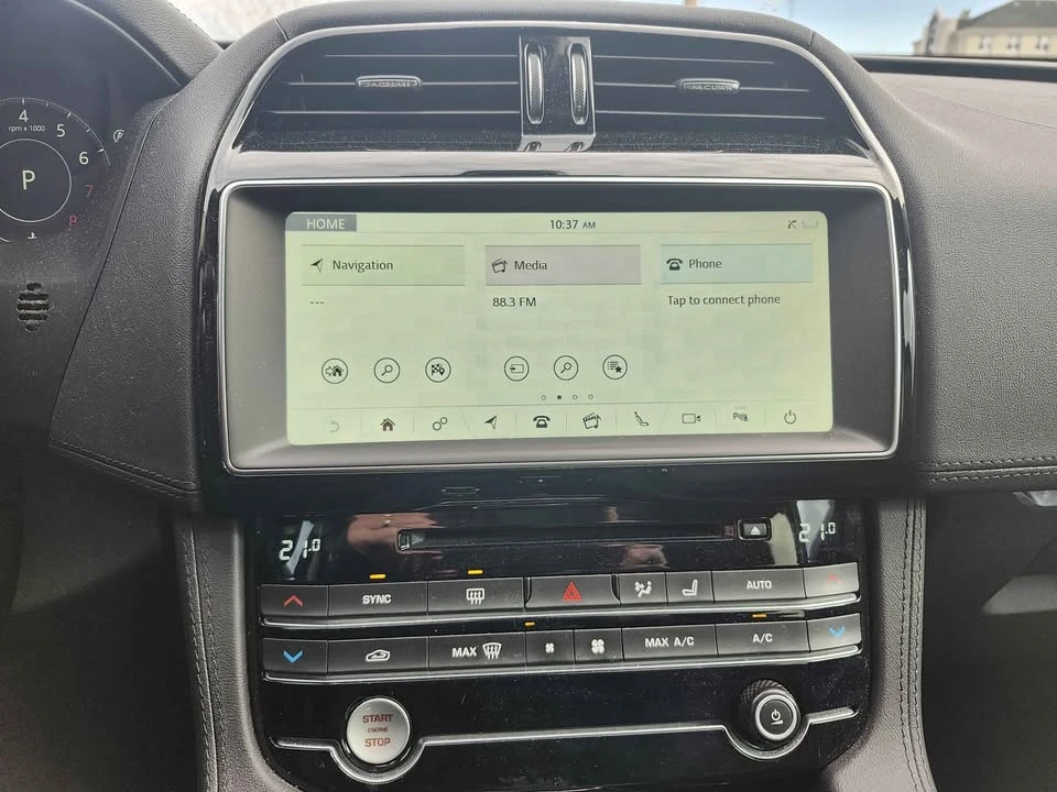 2020 Jaguar F-Pace - Image 8 of 15