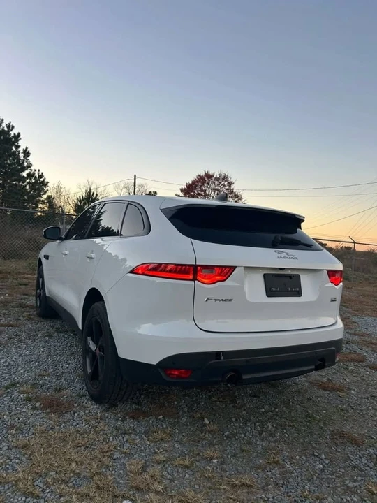 2020 Jaguar F-Pace - Image 6 of 12