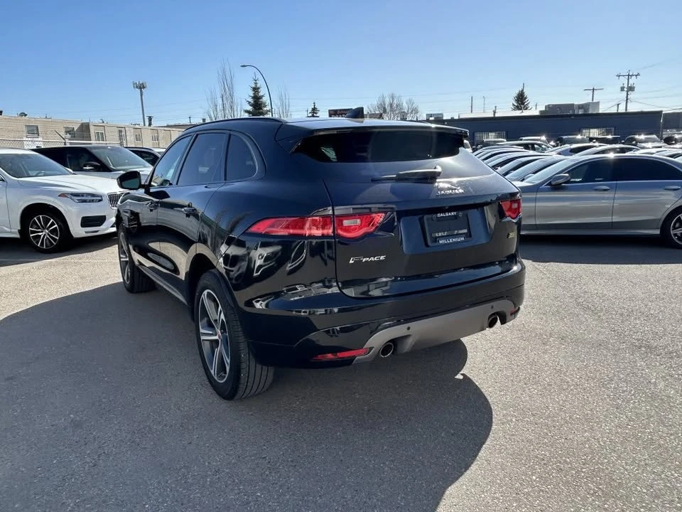 2020 Jaguar F-Pace - Image 14 of 20