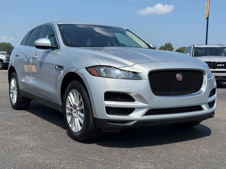 2020 Jaguar F-Pace - Image 2 of 20