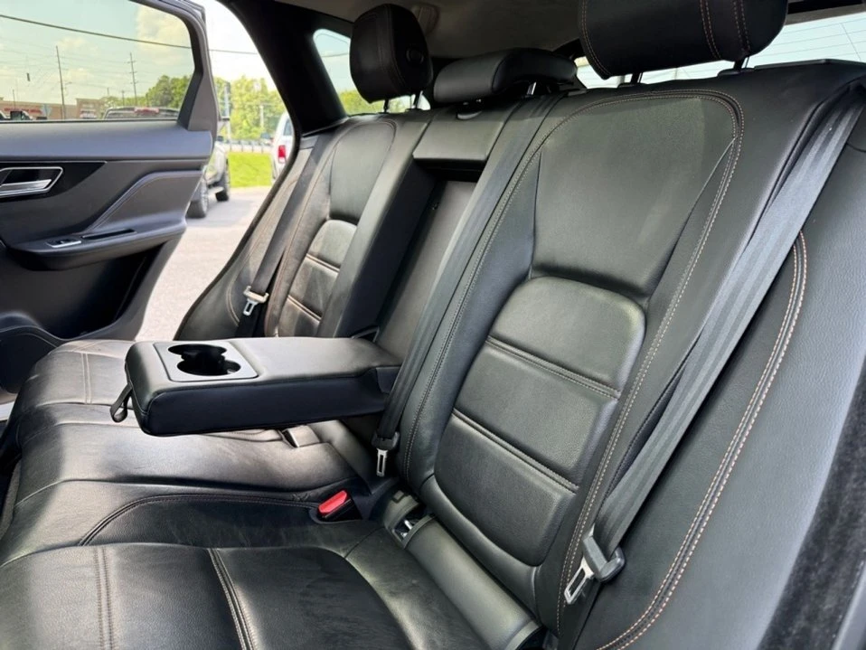 2020 Jaguar F-Pace - Image 15 of 20