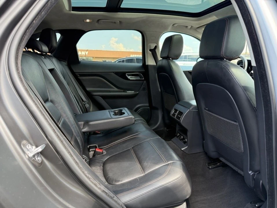 2020 Jaguar F-Pace - Image 11 of 20